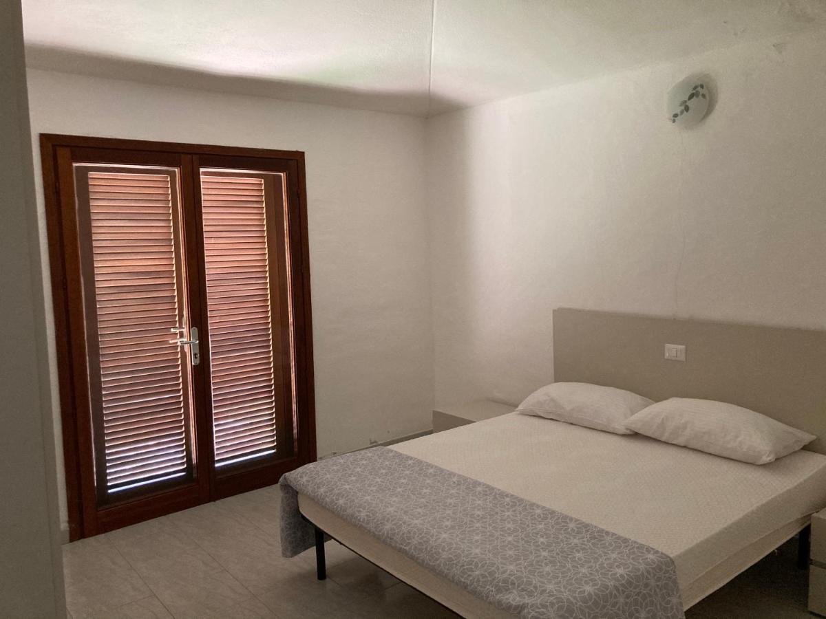 Residenze Gambaru Villa San Teodoro  Eksteriør billede