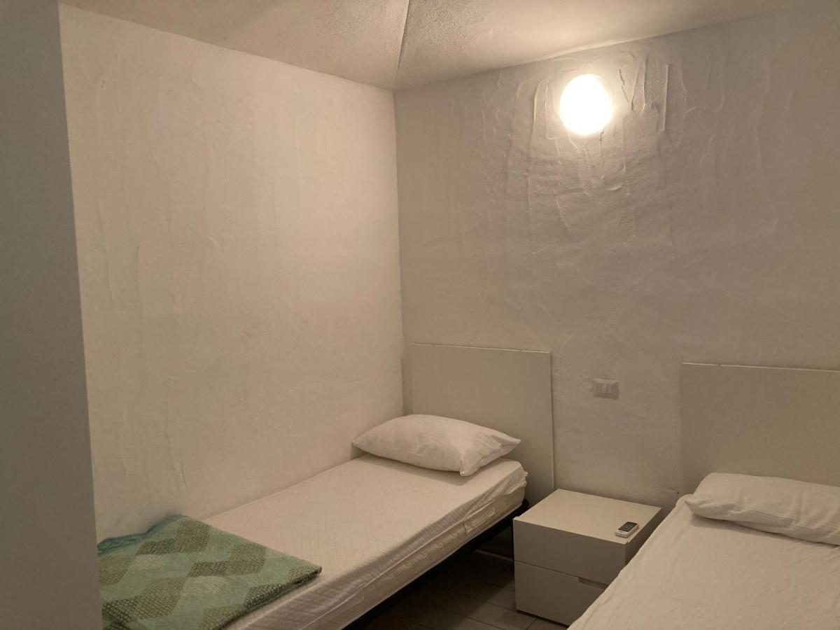 Residenze Gambaru Villa San Teodoro  Eksteriør billede